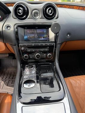 Green 2016 Jaguar XJ XJL Portfolio