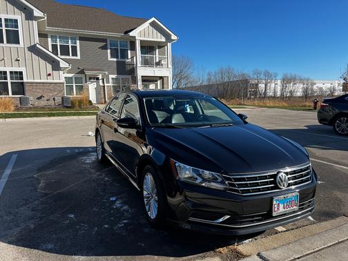 2017 Volkswagen Passat 1.8T SE