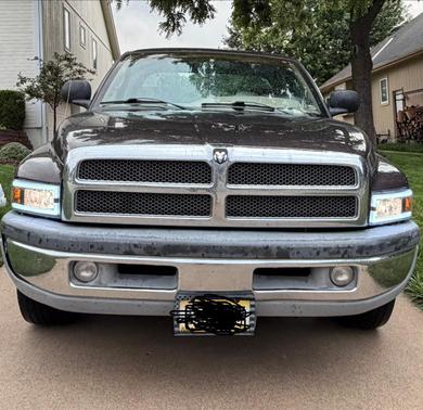 Brown 1998 Dodge Ram 1500 Quad Cab