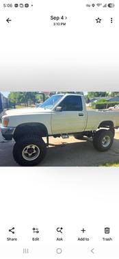 White 1993 Toyota Pickup Truck DX