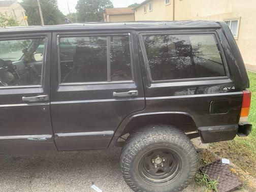 Black 1998 Jeep Cherokee Sport 4WD
