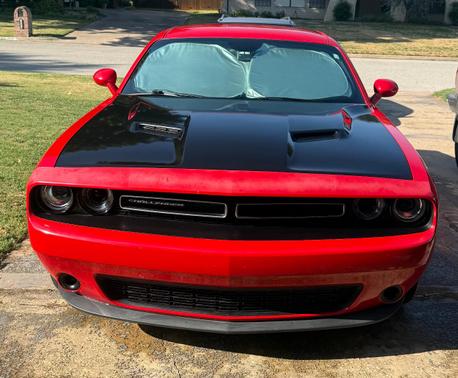 Red 2015 Dodge Challenger SXT