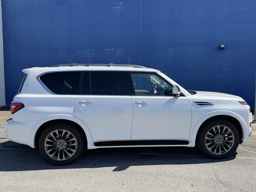 2023 Nissan Armada Platinum