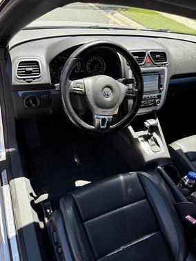 Silver 2010 Volkswagen Eos Komfort