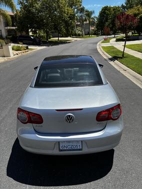 Silver 2010 Volkswagen Eos Komfort