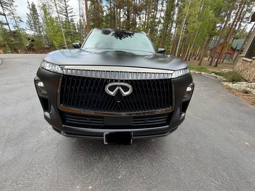 Black 2025 INFINITI QX80 AUTOGRAPH