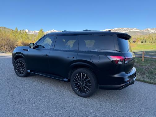 Black 2025 INFINITI QX80 AUTOGRAPH
