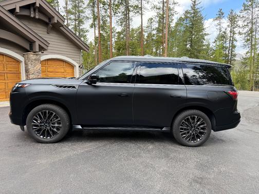 Black 2025 INFINITI QX80 AUTOGRAPH