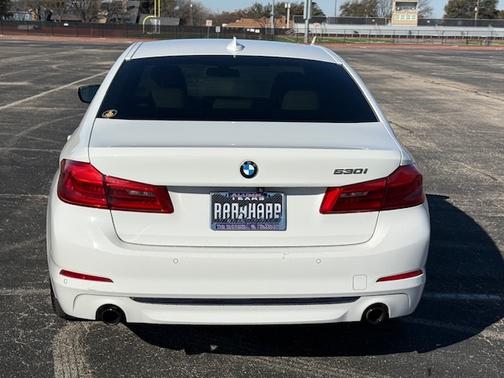 2019 BMW 530 i
