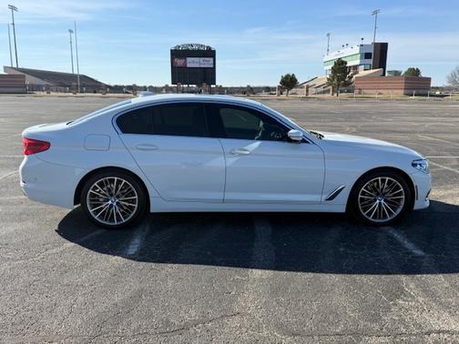 2019 BMW 530 i