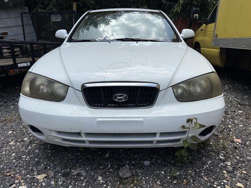 White 2003 Hyundai ELANTRA GLS
