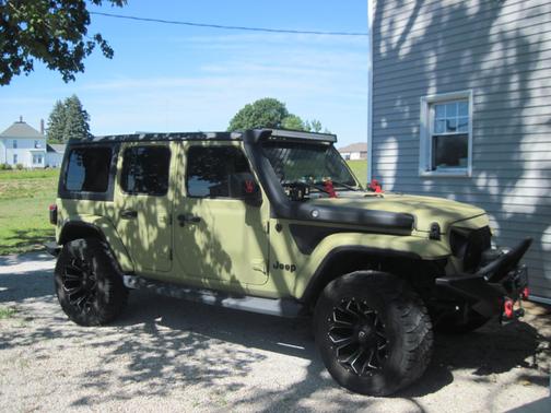 Green 2018 Jeep Wrangler Unlimited Sahara