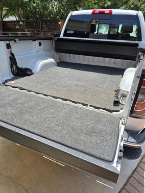White 2017 GMC Sierra 1500 SLT