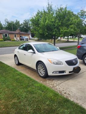 2012 Buick Regal Premium 1