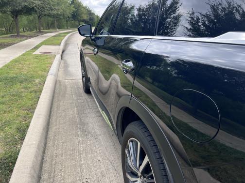 2023 INFINITI QX60 SENSORY
