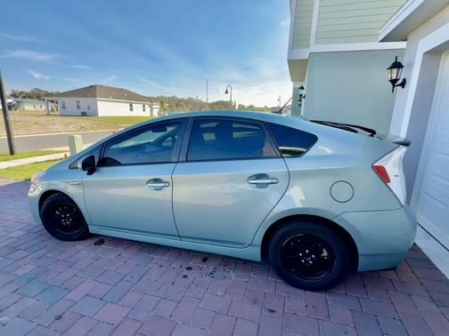 2014 Toyota Prius Five