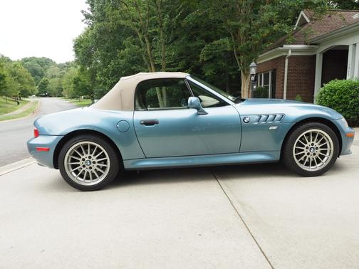 2001 BMW Z3 3.0i Roadster