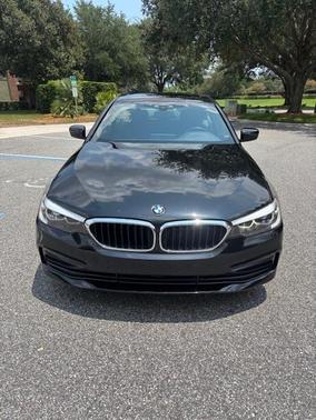 Black 2019 BMW 530 i