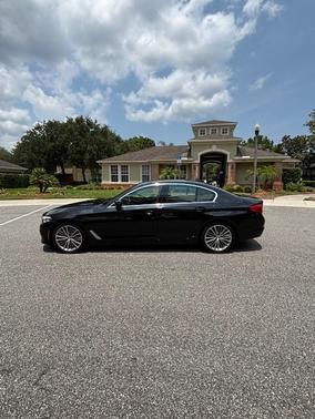 Black 2019 BMW 530 i