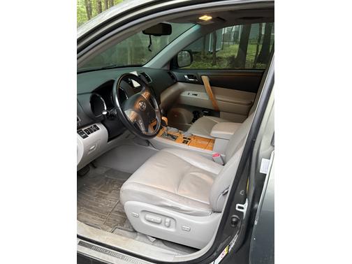2010 Toyota Highlander Hybrid Limited