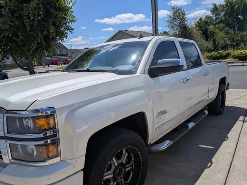 White 2014 Chevrolet Silverado 1500 High Country