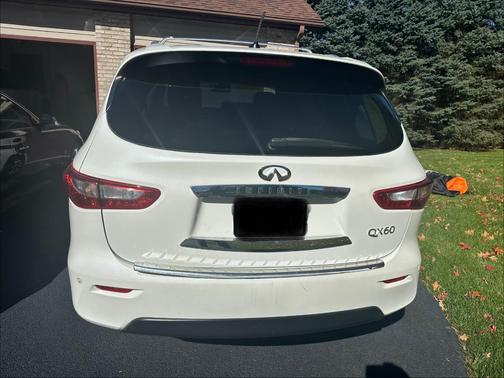 White 2015 INFINITI QX60 Base