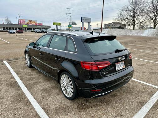 2017 Audi A3 e-tron 1.4T Premium