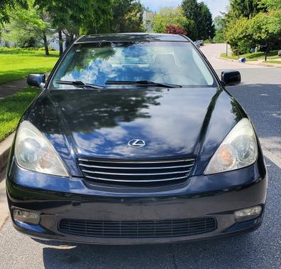 Black 2004 Lexus ES 330 Base
