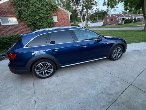 Blue 2017 Audi A4 allroad 2.0T Premium