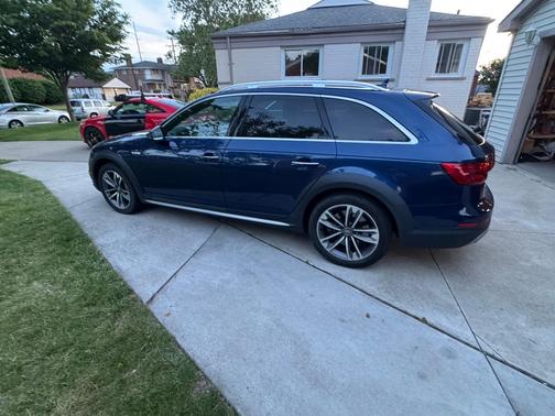 Blue 2017 Audi A4 allroad 2.0T Premium