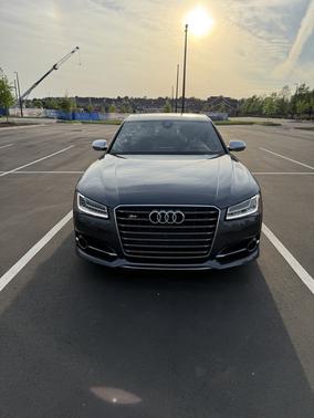 Gray 2015 Audi S8 4.0T