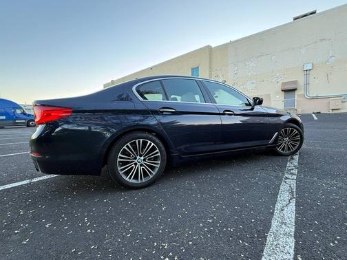 Blue 2017 BMW 530 i xDrive