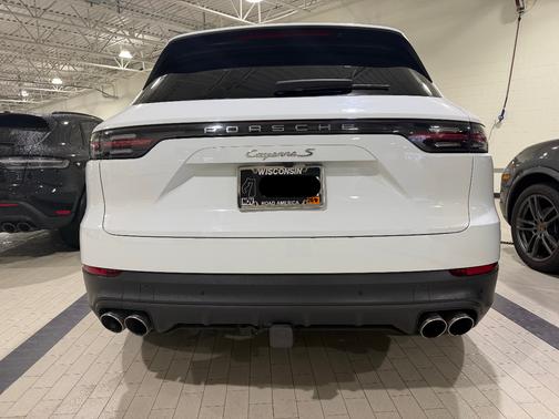 White 2019 Porsche Cayenne Cayenne S