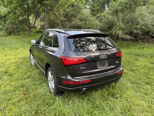 Gray 2015 Audi Q5 2.0T Premium Plus