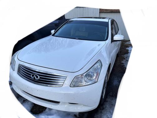 2009 INFINITI G37 x