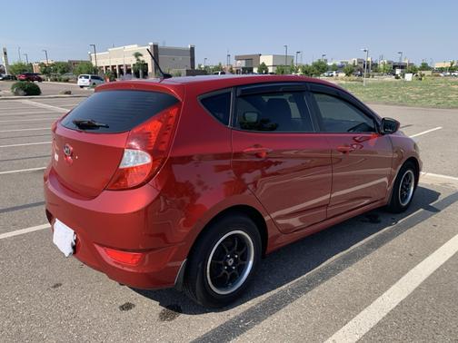 Red 2017 Hyundai Accent SE