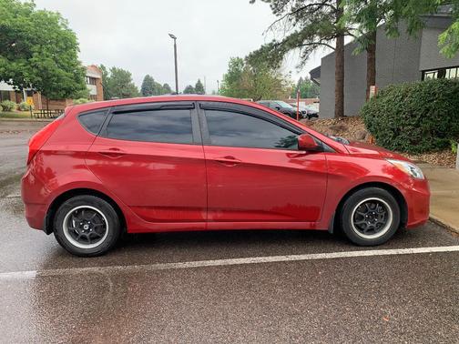 Red 2017 Hyundai Accent SE