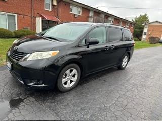 2013 Toyota Sienna LE