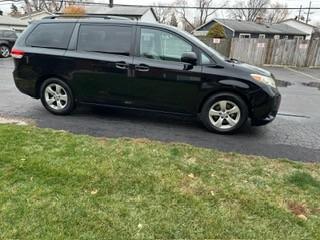 2013 Toyota Sienna LE