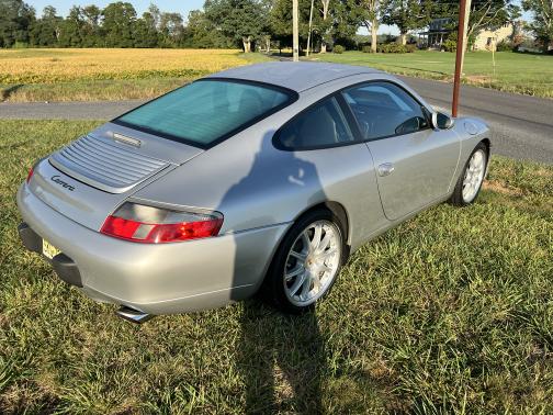 2000 Porsche 911 Carrera