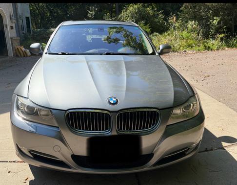 Gray 2010 BMW 335 i xDrive