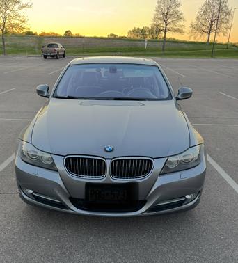 Gray 2010 BMW 335 i xDrive