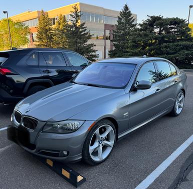 Gray 2010 BMW 335 i xDrive