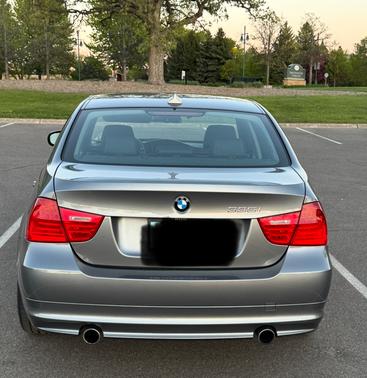 Gray 2010 BMW 335 i xDrive