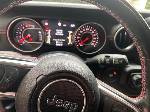 Gray 2020 Jeep Wrangler Unlimited Rubicon