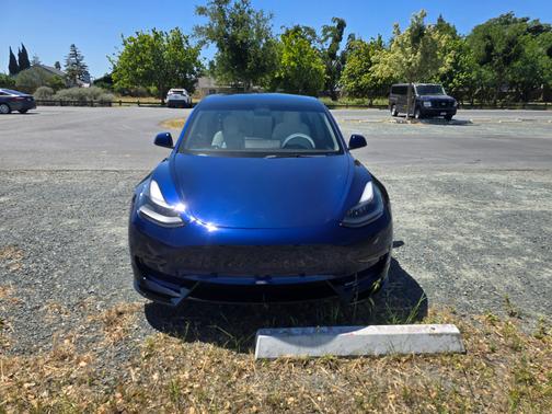Blue 2022 Tesla Model 3 Base