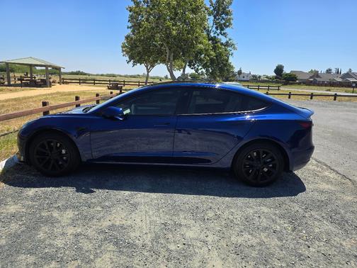 Blue 2022 Tesla Model 3 Base