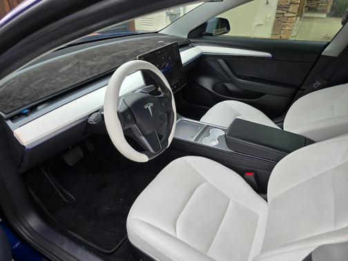 Blue 2022 Tesla Model 3 Base