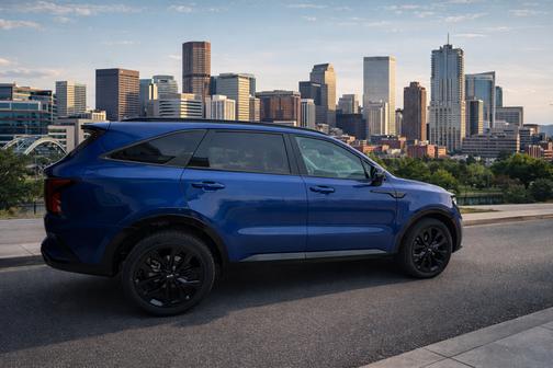 Blue 2021 Kia Sorento SX