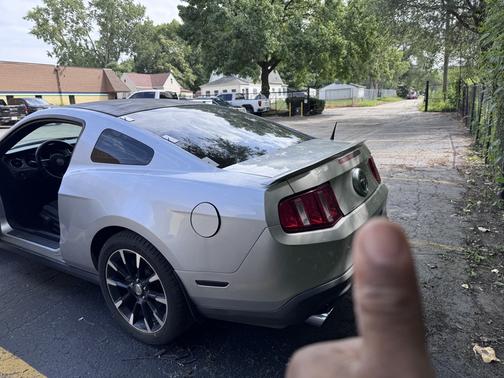 2012 Ford Mustang V6 Premium
